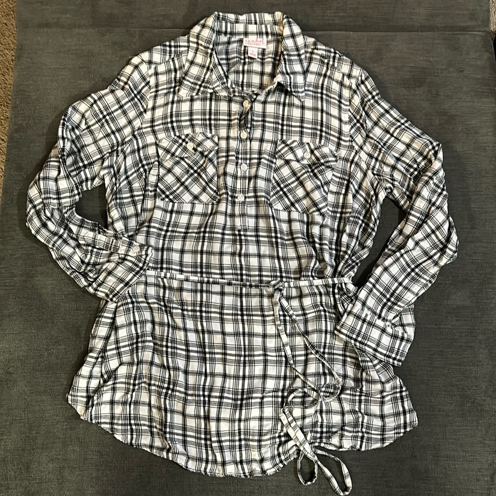 Black and White Plaid Maternity Shirt